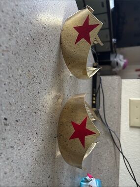 Wonder Woman Gold Tiara Crown Red Star – Set of 2 – Cosplay Costume